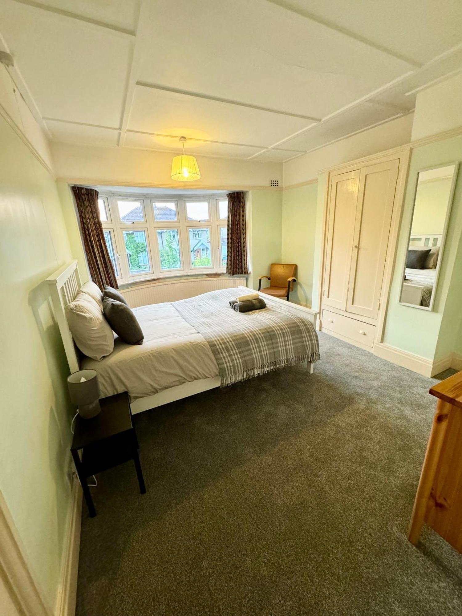Spacious Double Near Southmead